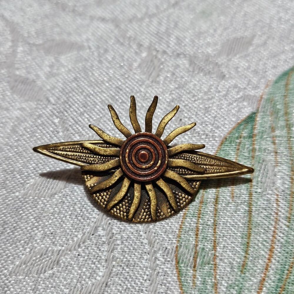 vintage whimsigoth whimsical sun brooch